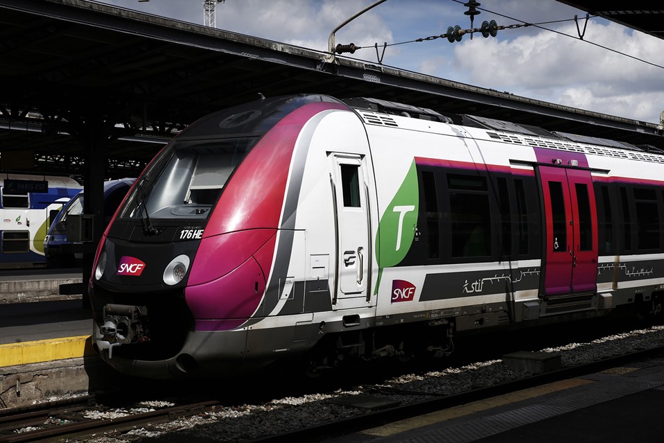 El software HASTUS de GIRO se está implementando en las tres redes ferroviarias de pasajeros de la SNCF, como Transilien (RER).